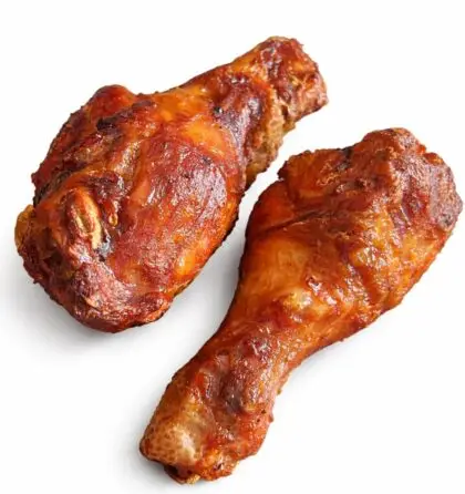 gegaarde kip drumsticks